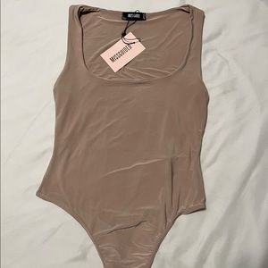 Missguided Sand Seam-Free Scoop Neck Sleeveless Bodysuit